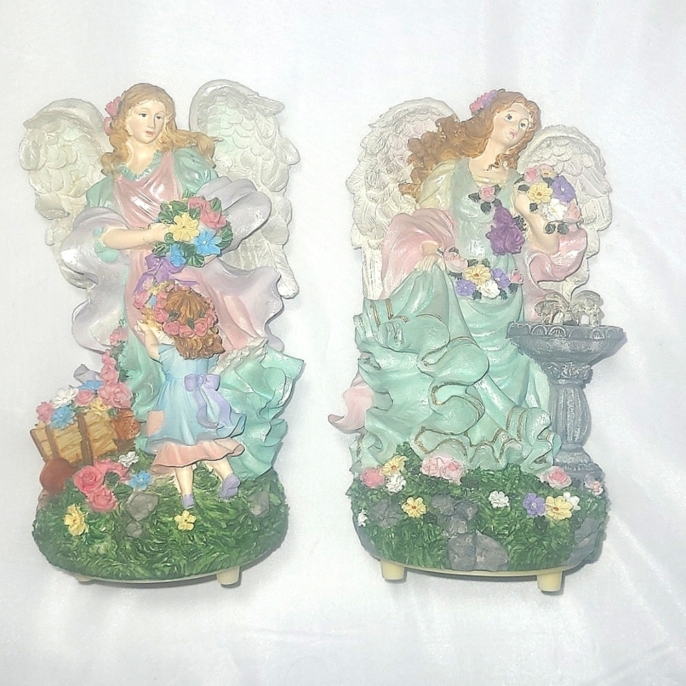2 Angel Figurines 7" w Wind Up Music plays Que Sera Sera
